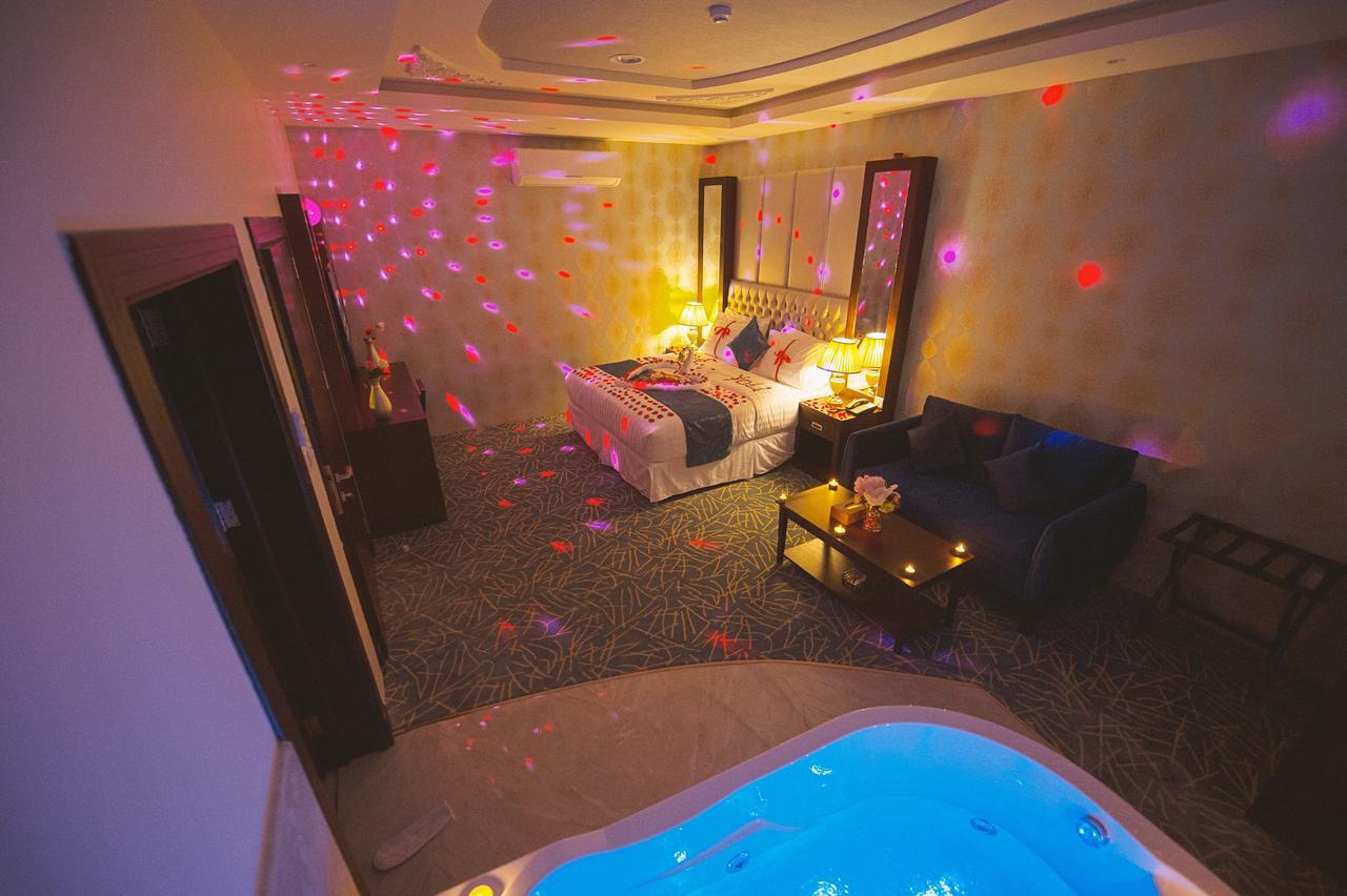 Rest Night Serviced Apartments Wadi Al Dawasir Esterno foto